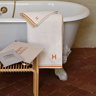 H Labyrinthe case, large model - Beige | Hermès USA